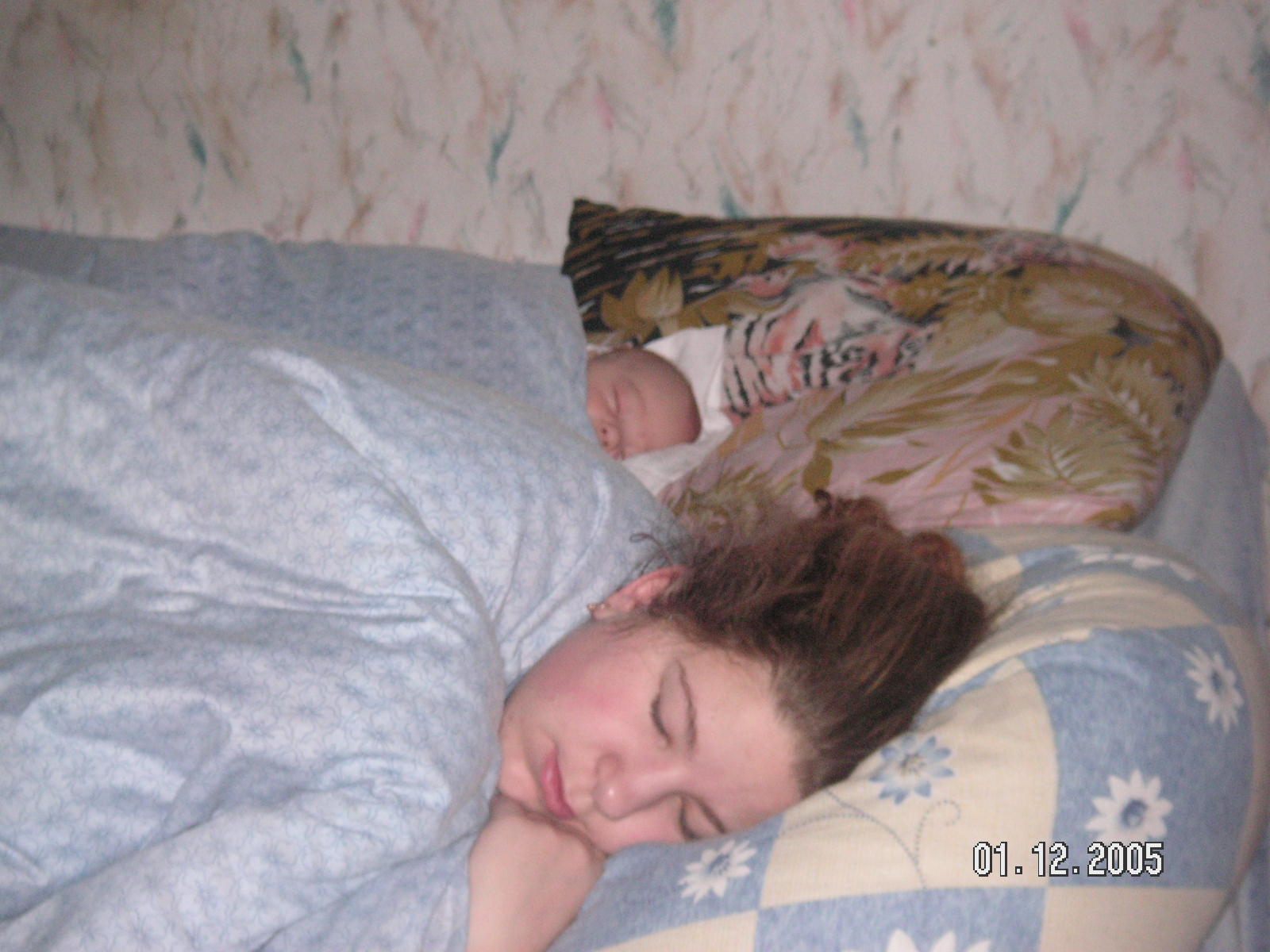 спящие мамы с большой грудью фото 54