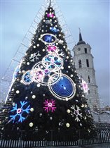 Елка в Вильнюссе с каждым годом все прекрасней!!!