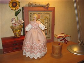 куколка ( Анна скорее всего)))
