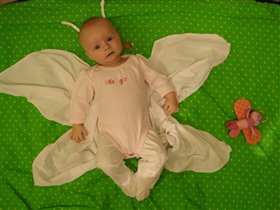 Baby лапочка непоседа-бабочка )))