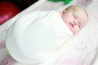 из гусенички в КУКОЛКУ, а из куколки - в БАБОЧКУ!