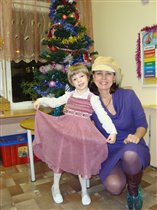 Алина на празднике НГ в саду