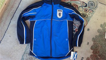 M&S. Спортивная куртка д/м7- 8 лет 800 руб.