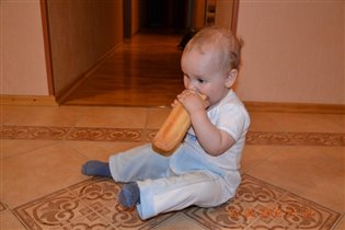 И корочкой хлеба питался...