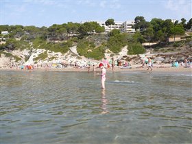 К морю надо было спускаться