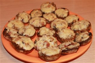 Грибочки.