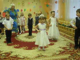 8 марта 2014