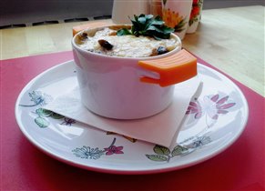 Жюльен с цветной капустой и грибами