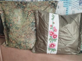 Готовая пара подушек