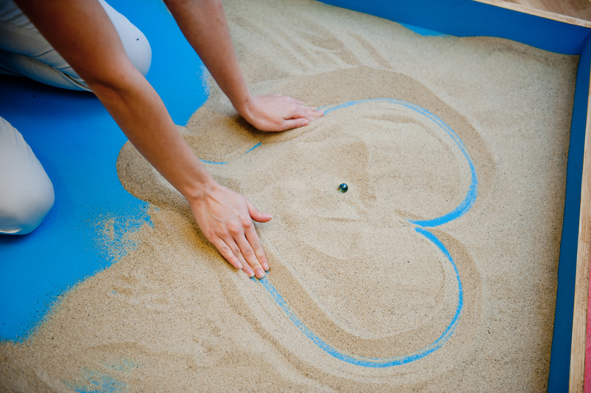 Песочная терапия для всей семьи в АндерСоне