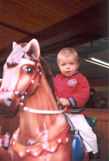 Ковбой :-) (в 'Диво-Острове'). Зюзик - 2 года!