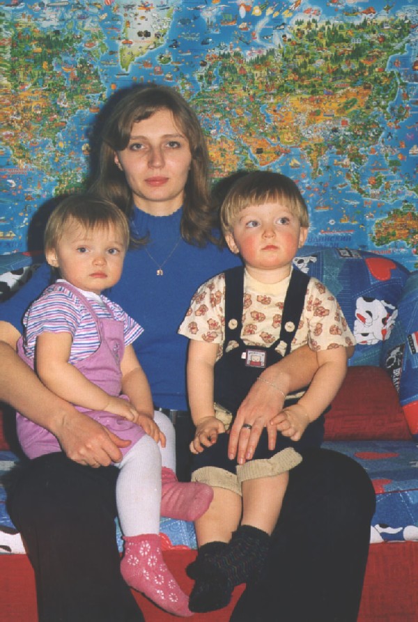 С мамочкой. Фотки с удаленных рег