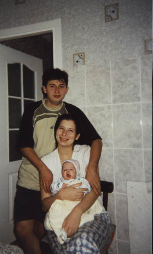 Всей семьей на кухне.. МоиФото