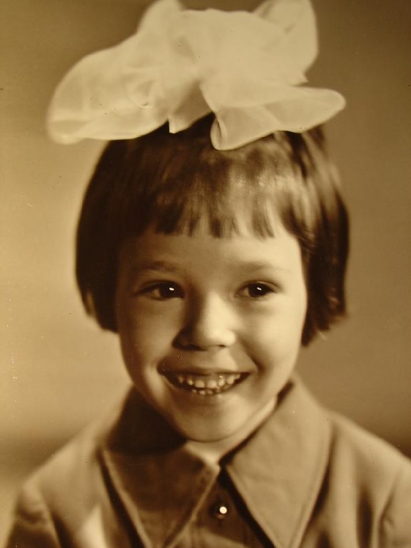 Четыре года. А это я-Soleil