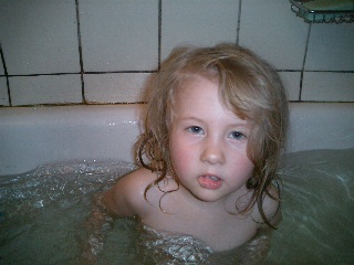 мама Жени - Алина. 2004