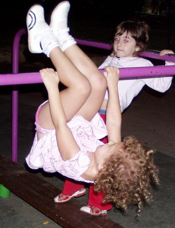 Вверх тормашками. Cтарый год(03)