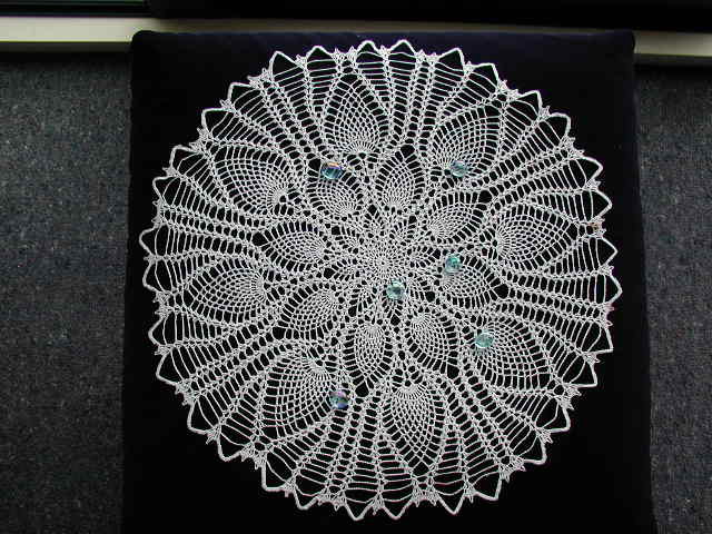 круглая с ананасами. Мои работы