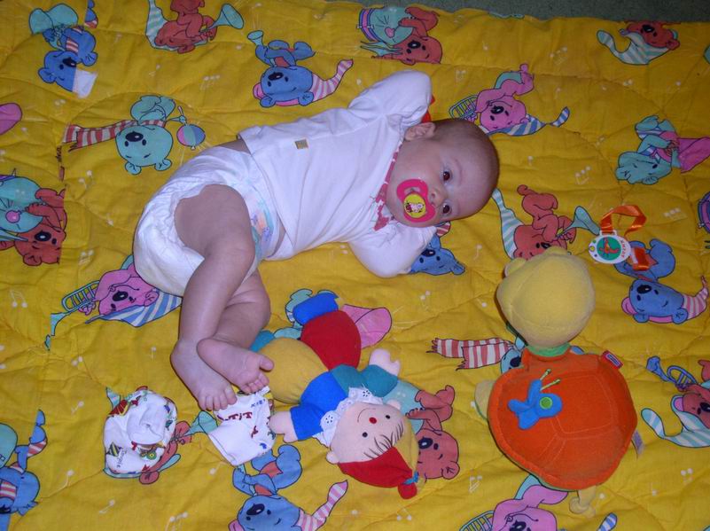 Посмотри мне в глаза, Тортилла!. 3 месяца