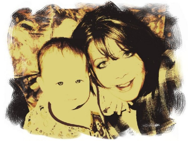 Мама с ангелочком. Фотки с удаленных рег