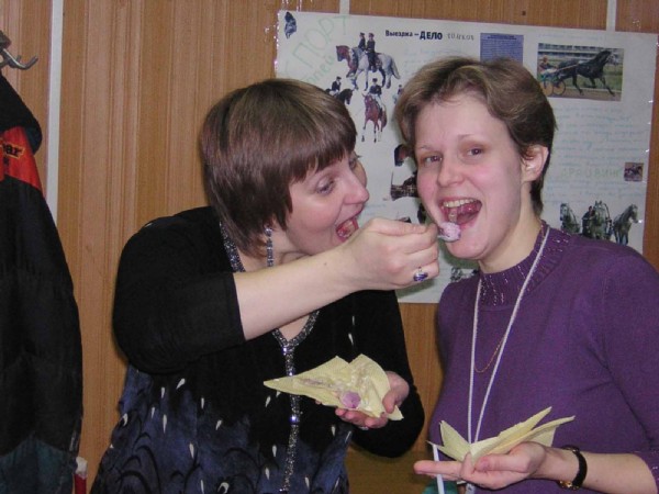 За любимым занятием - жрем-с!. Собственная морда в разных видах