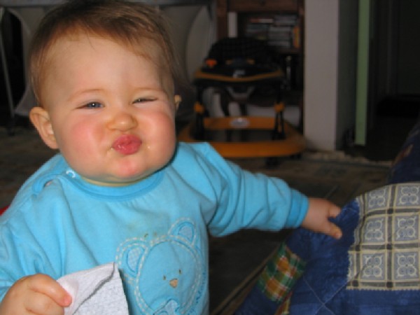 Забавная мордаха. Фотки с удаленных рег