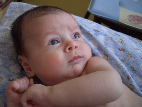 Задумалась о судьбе Вселенной. Лиза 0 - 2 года