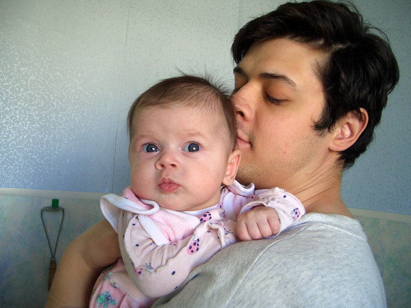 Лиза с папой. Лиза 0 - 2 года