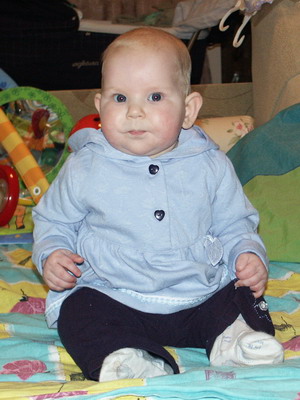 Строгая. Санечка в 6 месяцев