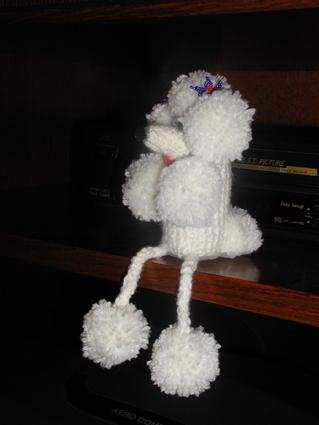 белый пудель