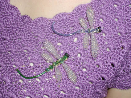 сиреневая кофта