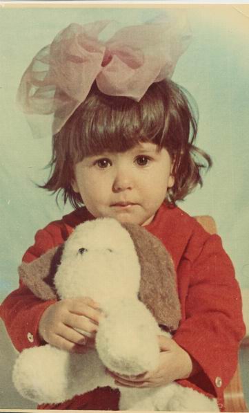 год и 5 месяцев. Я в детстве