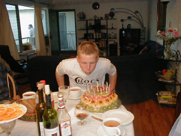 Загадал желание?. День рождения Вовчика