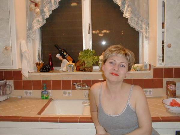 У меня на кухне. Канун 2004 года