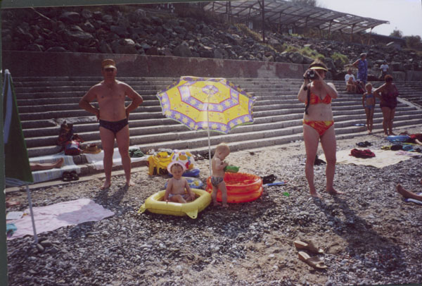 Дети по местам.. Отдых в Николаевке