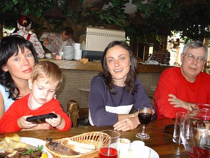 Уставшие походники. Как мы встречали Дину