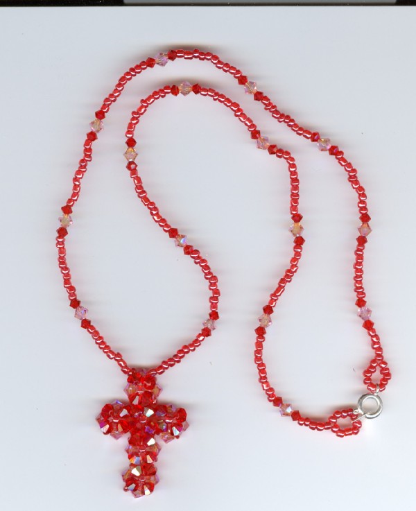 украшения с кристаллами Сваровски. бисер 