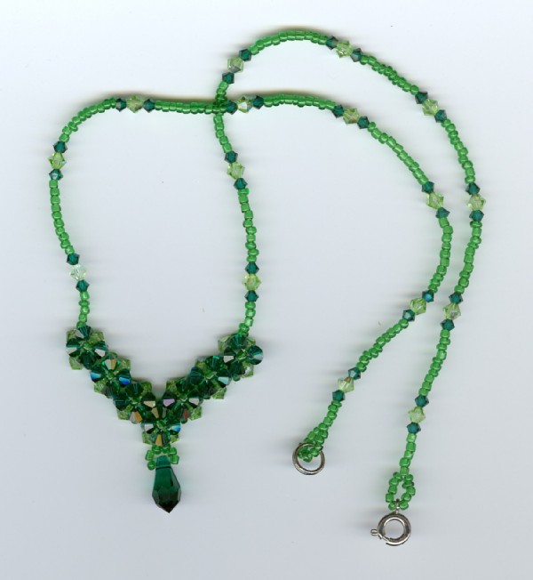 украшения с кристаллами Сваровски. бисер 