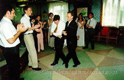 Танец маленьких лебедей. Свадьба пела и плясала 2001