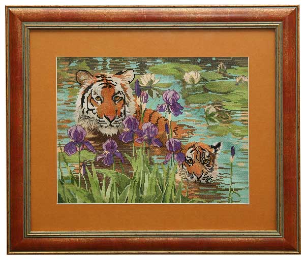 Тигры: мама и малыш. 