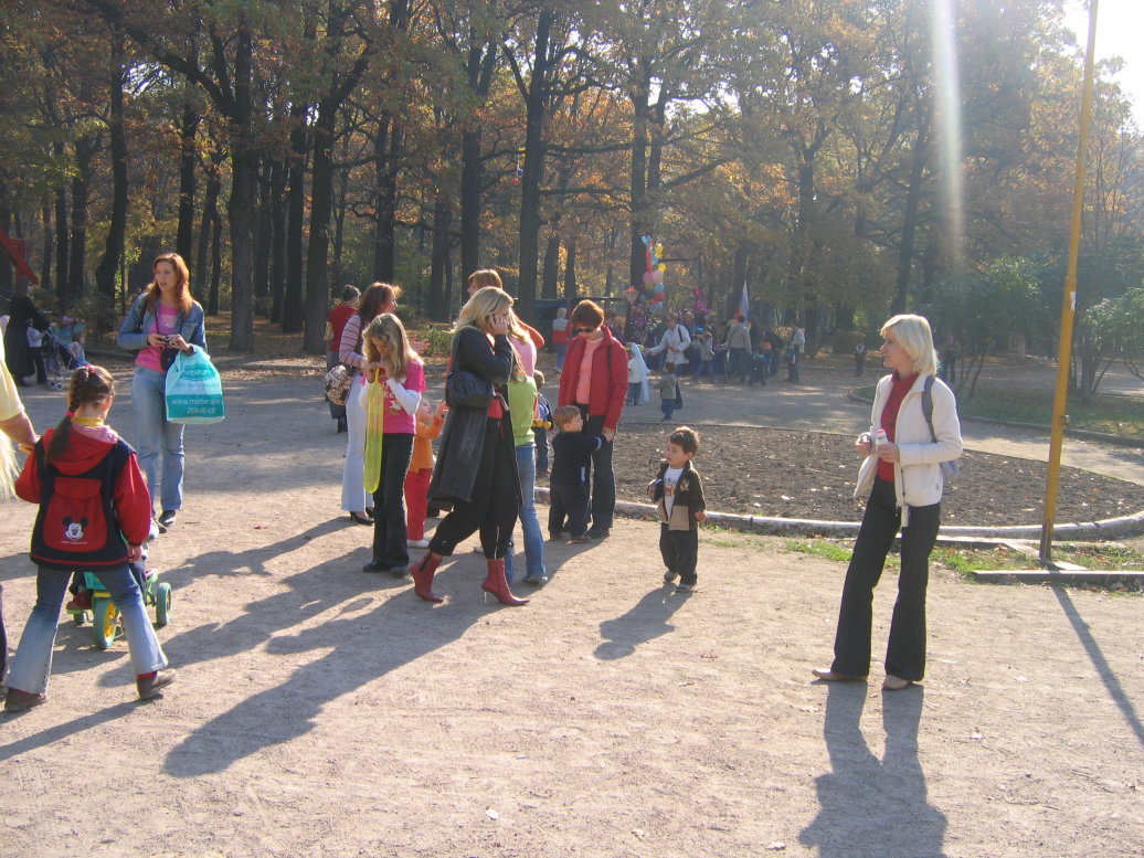 Еще одна групповая фотография :). Дубки 2.10.2005