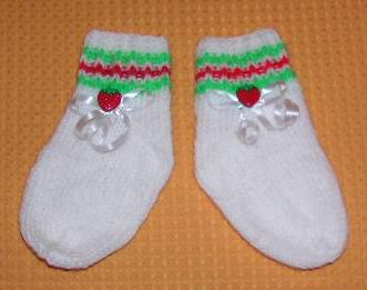 Носочки с клубничкой для Олежки.. 