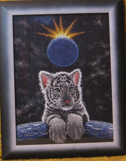 Молчаливый наблюдатель Dimensions. Вышивка