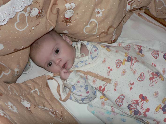 Вика (почти 5 месяцев)