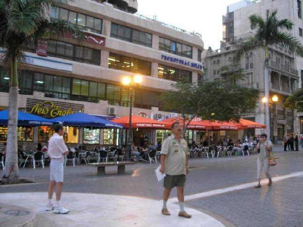 В столице Санта-Круз. Фотки с удаленных рег