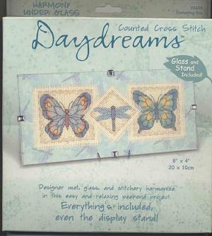 72650 fluttering trio. DIMENSIONS 72000