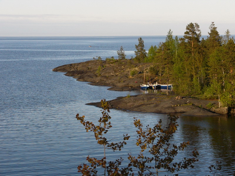Ялы на ночевке. На ялах поЛадожским шхерам