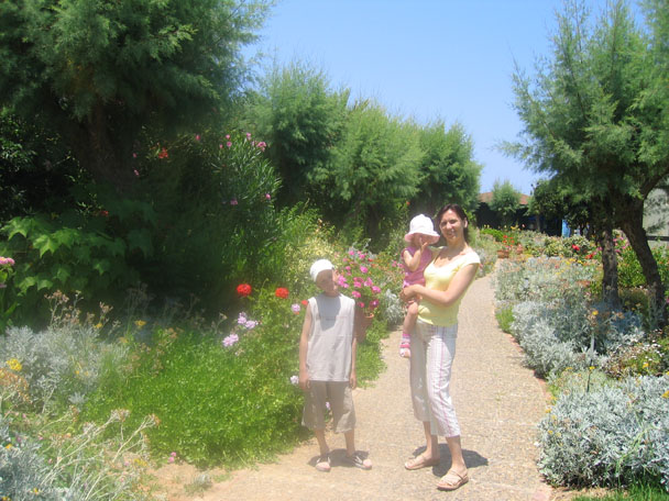 Гуляем по отелю. КРИТ 2005 