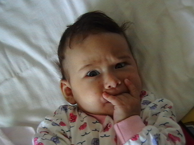 Лялька делает 'козу')). Новая папка