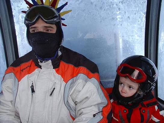 Минус двадцать.С папой на  гондольной дороге. Начало горнолыжного сезона 2006