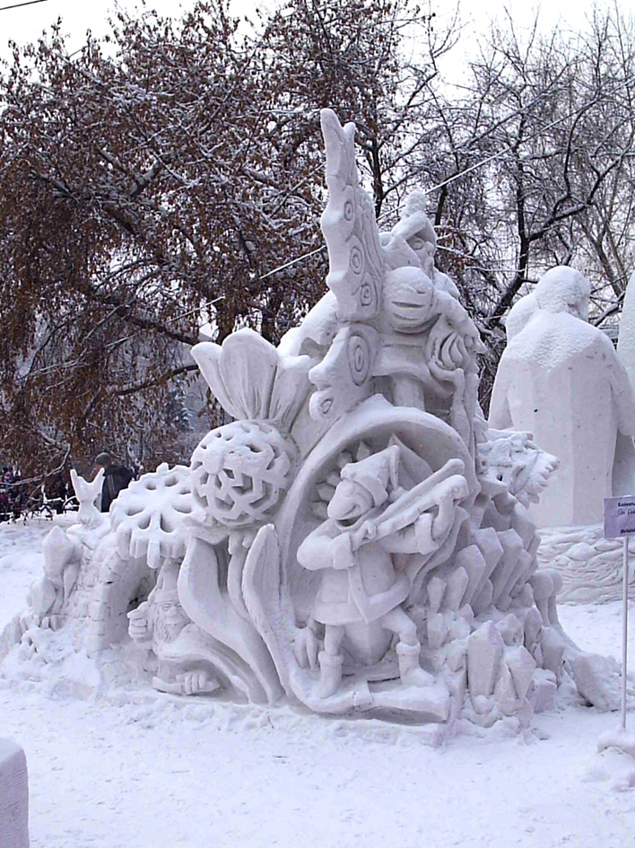 Конкурс снежных фигур в Новосибирске 2006 г. 